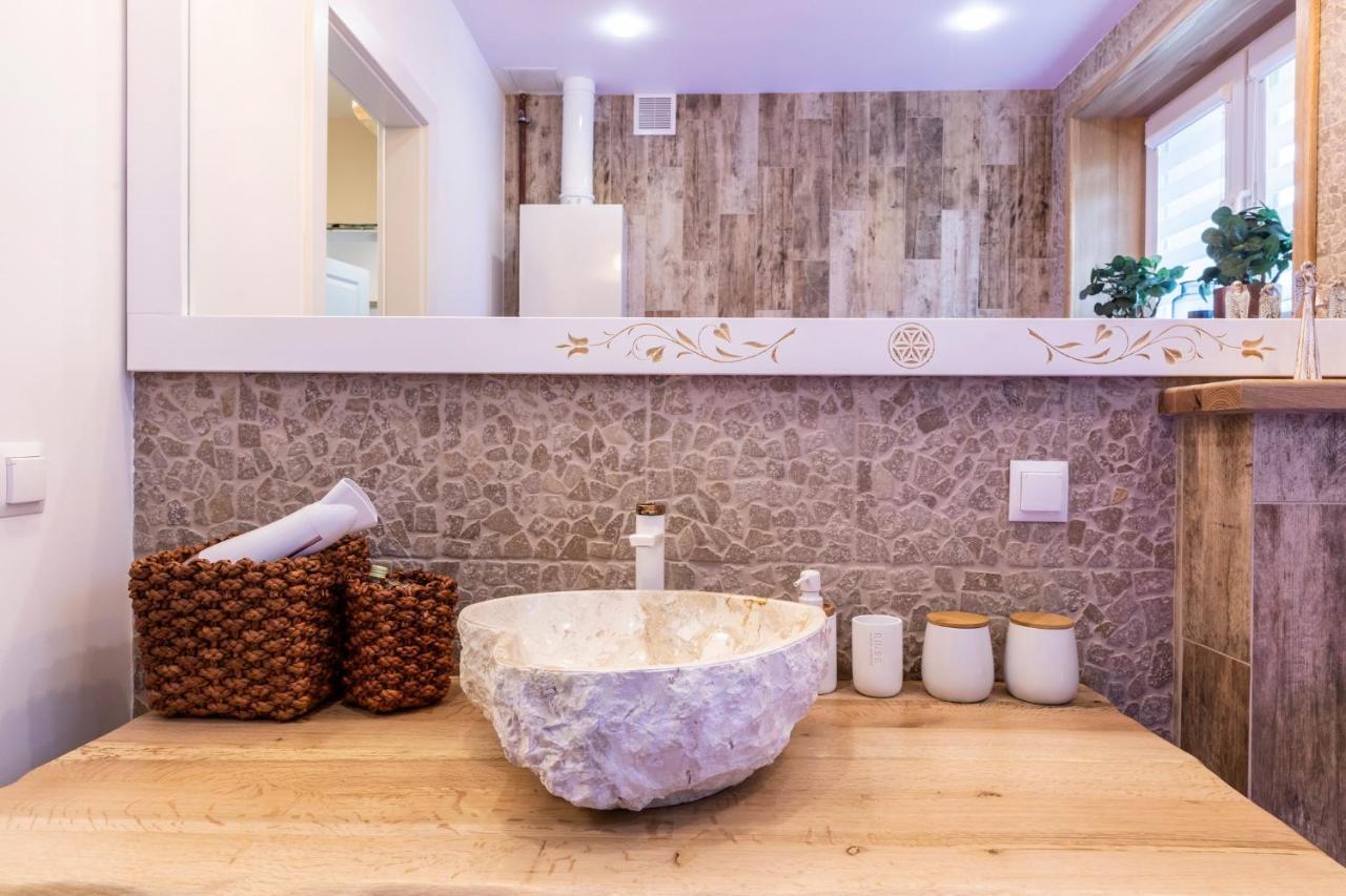 Bunia W Zakopanem Z Jacuzzi Lägenhet Exteriör bild