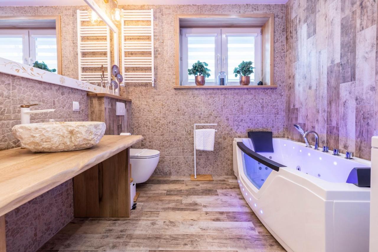 Bunia W Zakopanem Z Jacuzzi Lägenhet Exteriör bild